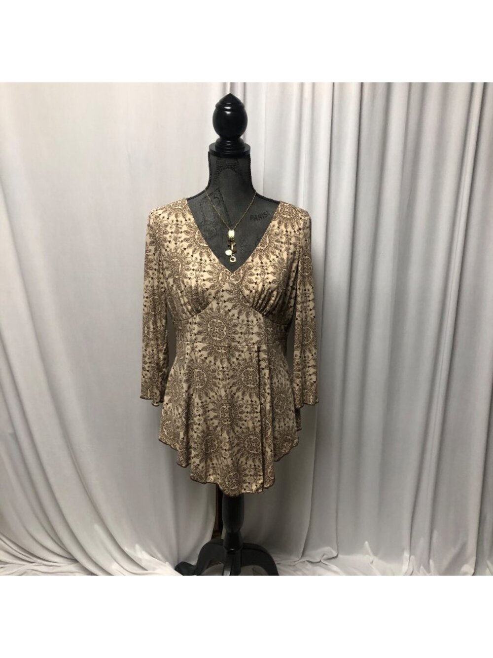 Cocoma Top Womens Size Large Brown Beige V Neck Stretchy Blouse Casual Comfy